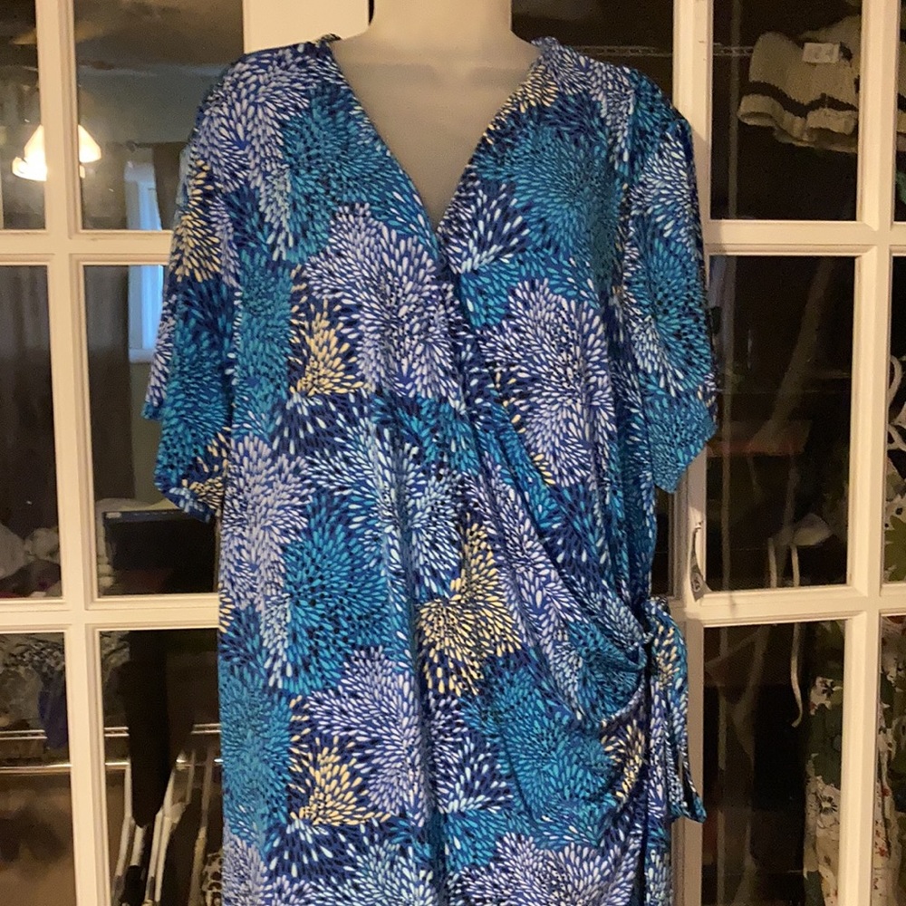 Gorgeous wrap dress PLUS